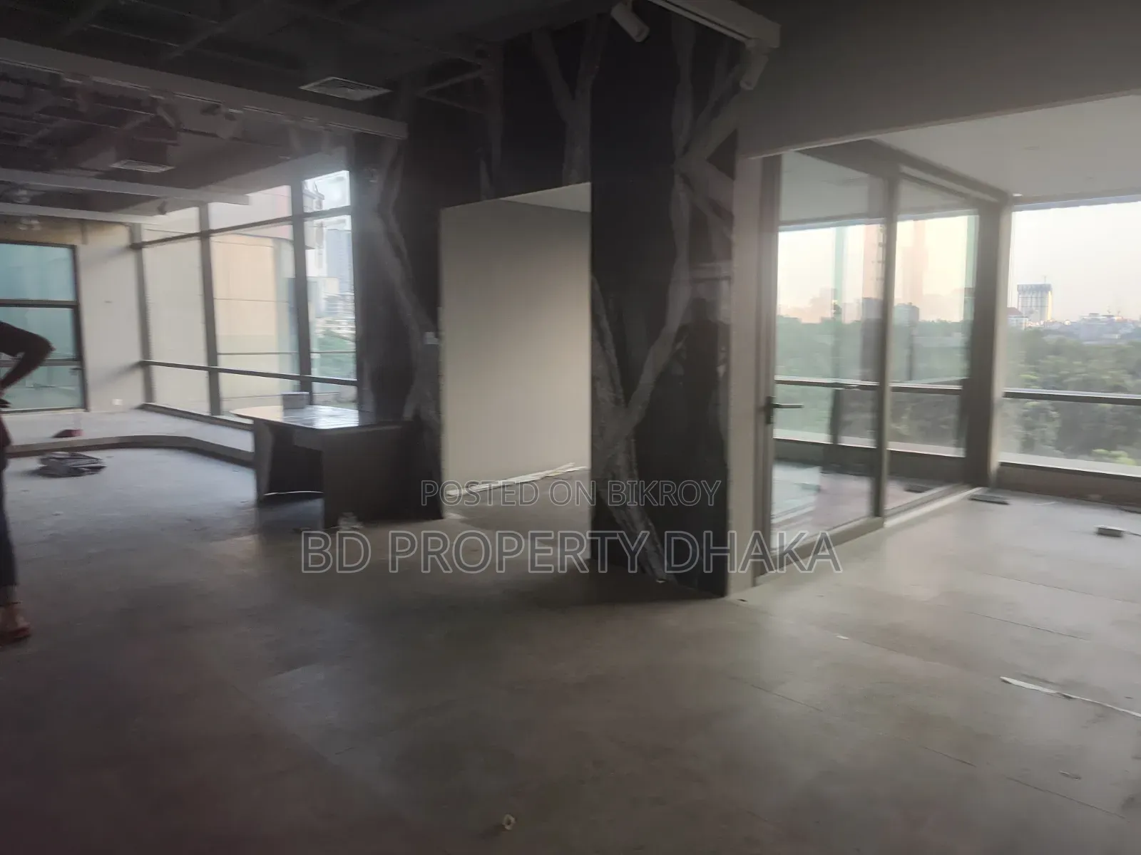 17100 SQFT Modern Semi Furnished Open Commercial Property Rent in Banani
