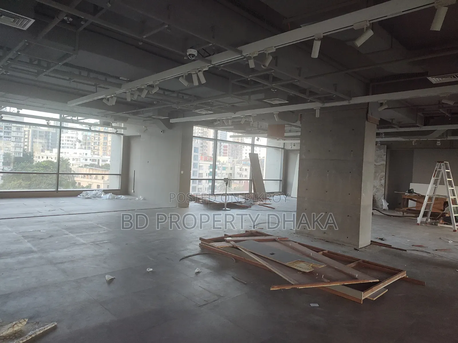 17100 SQFT Modern Semi Furnished Open Commercial Property Rent in Banani