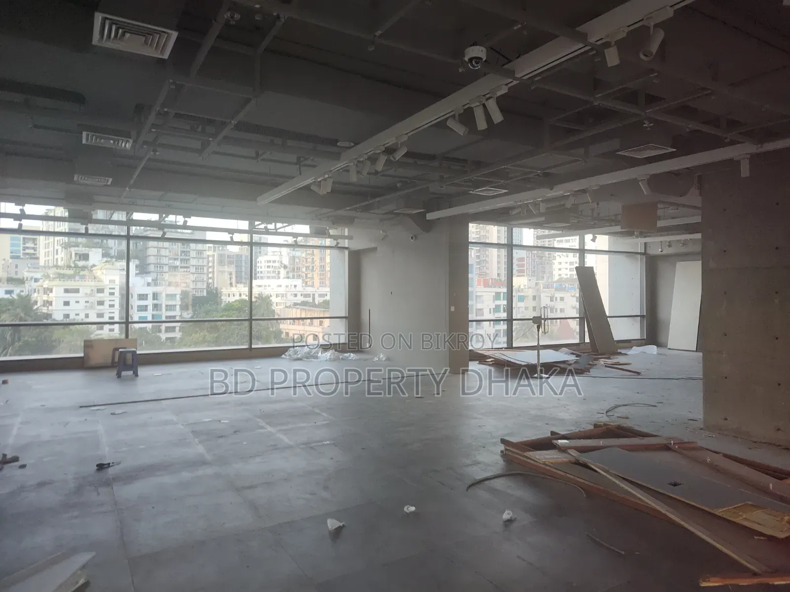 17100 SQFT Modern Semi Furnished Open Commercial Property Rent in Banani