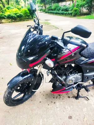 বাজাজ পালসার ১৫০ ২০১৭ কালো