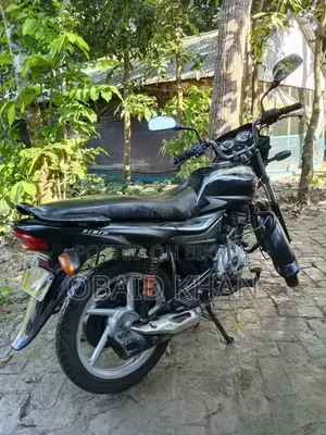 বাজাজ প্লাটিনা ইএস ২০১৮ কালো