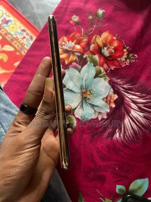 অ্যাপল আইফোন ১১ প্রো ম্যাক্স ৬৪ জিবি গোল্ড