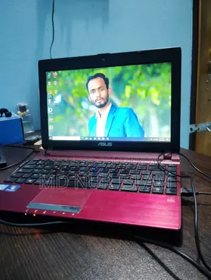 Laptop Asus U24E 4GB Intel Core i3 SSD 500GB