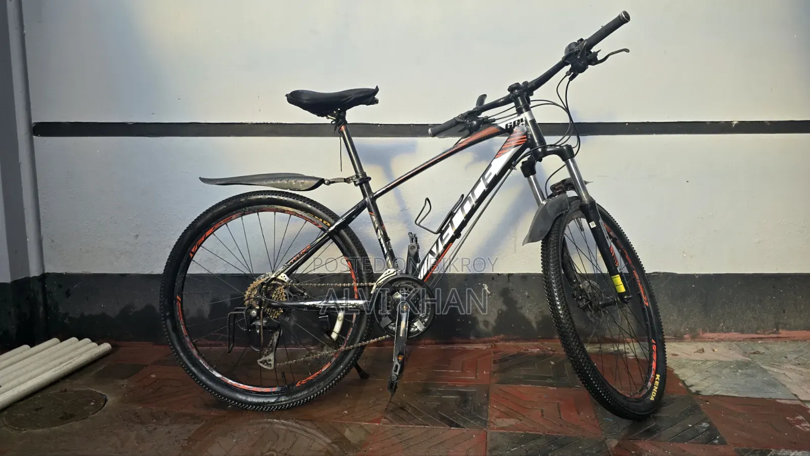 Veloce 604 Oil Brake Aluminum Alloy Body Bicycle