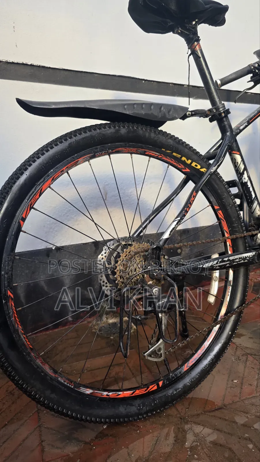 Veloce 604 Oil Brake Aluminum Alloy Body Bicycle