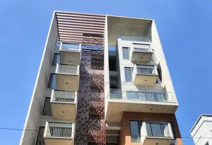 18-Bedroom House in Bashundhara for Sale