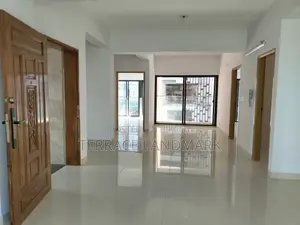 18-Bedroom House in Bashundhara for Sale