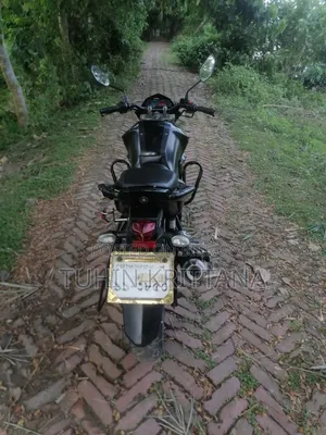 ইয়ামাহা এফজেডএস ভি২ ২০২০ কালো