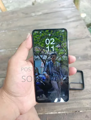 স্যামসাং গ্যালাক্সি এস২১ ৫জি ২৫৬ জিবি হোয়াইট