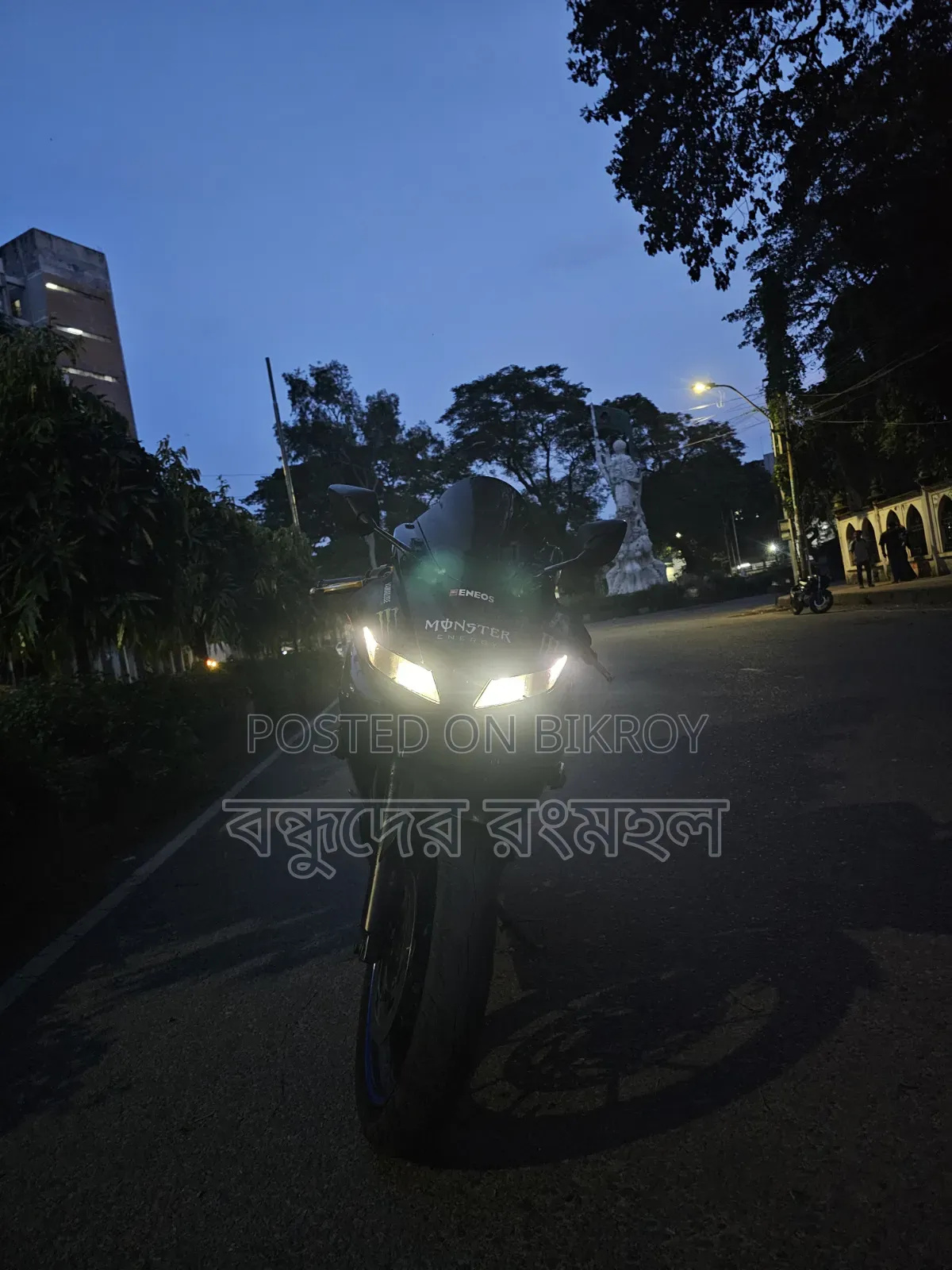 ইয়ামাহা আর১৫ ভি৩ ২০১৯ কালো