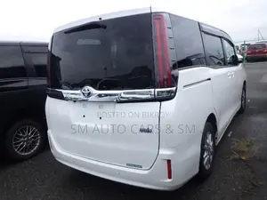 Toyota Noah 2021 Pearl