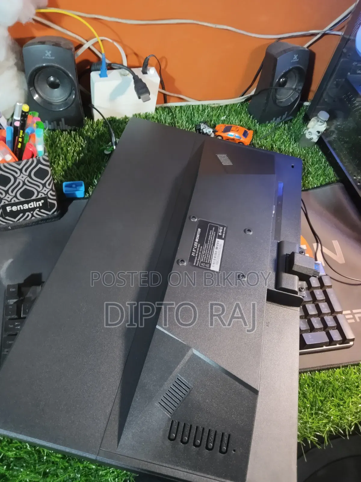 Gigasonic RB-G215S-400C 21.5" FHD LED Monitor