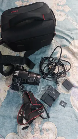 Canon EOS 1300D DSLR Camera বিক্রি হবে