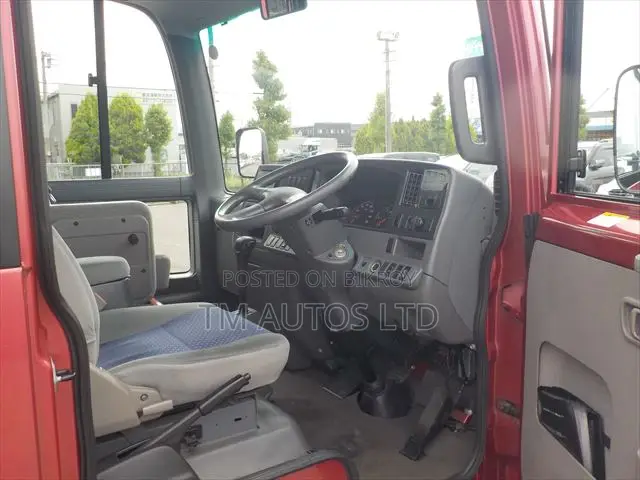 Nissan Civilian 2021 Red