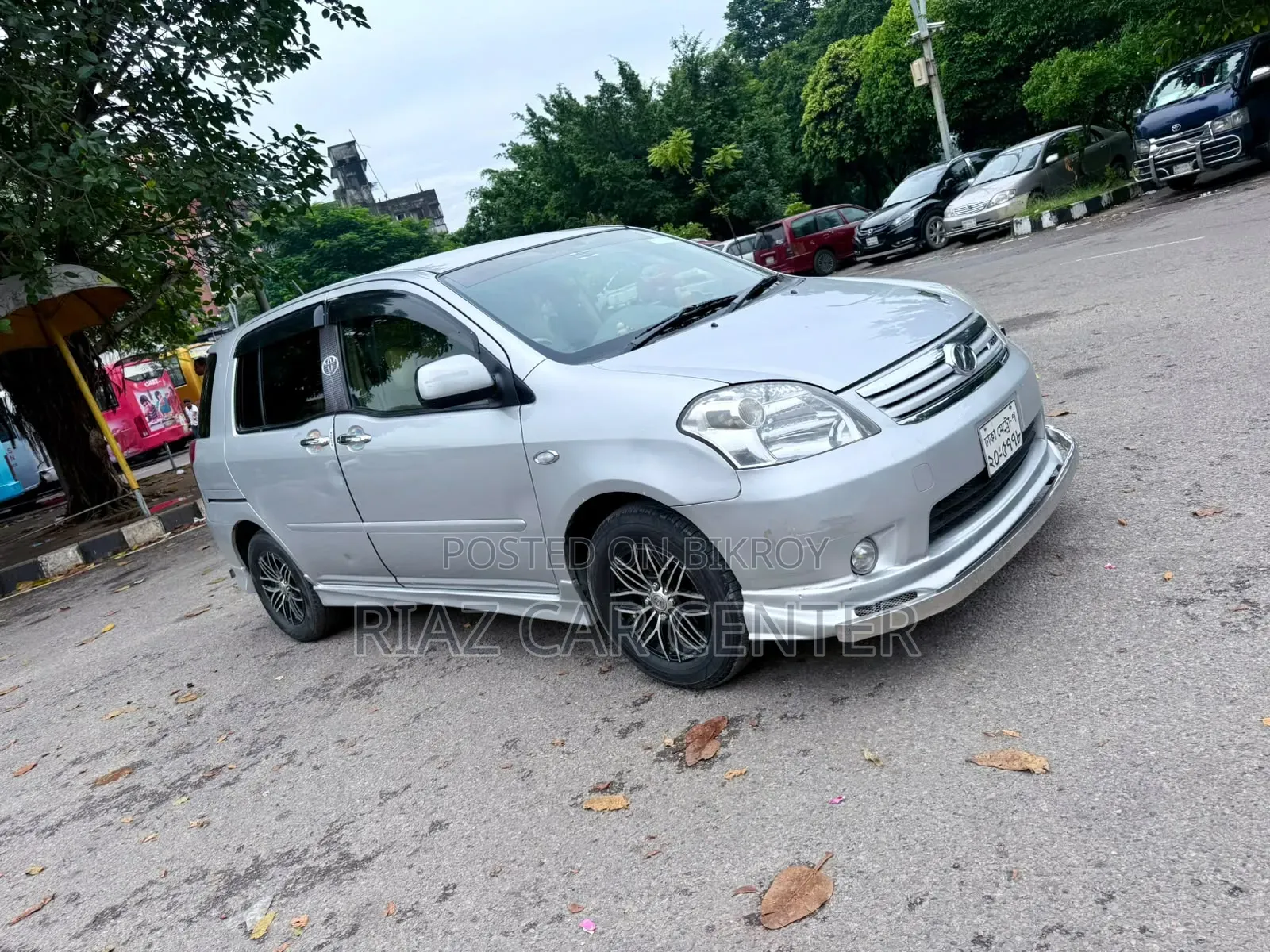 Toyota Raum 2009 Silver