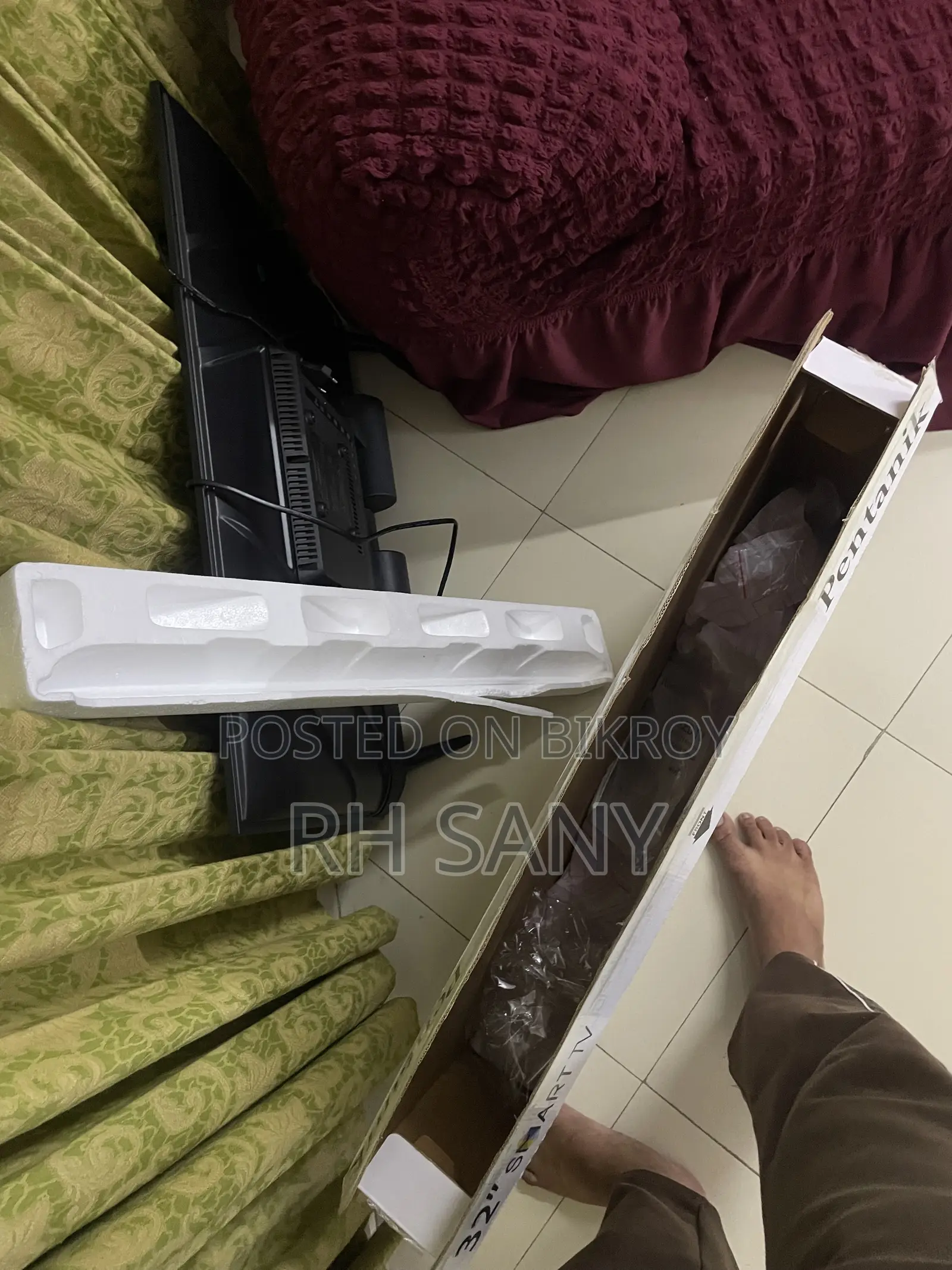 Pentanik Brand 1 Year Warranty 32' SMART TV