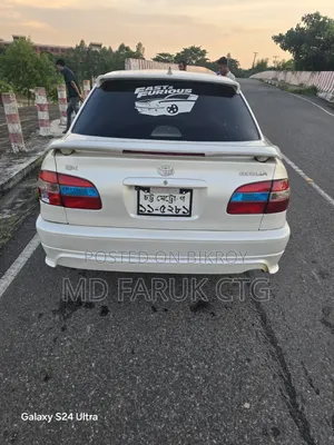 Toyota Corolla Sedan 1998 White