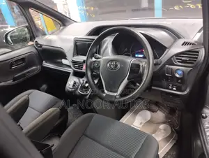Toyota Noah 1.8 Front-Wheel Drive Hybrid (7-Seater) 2021 Black