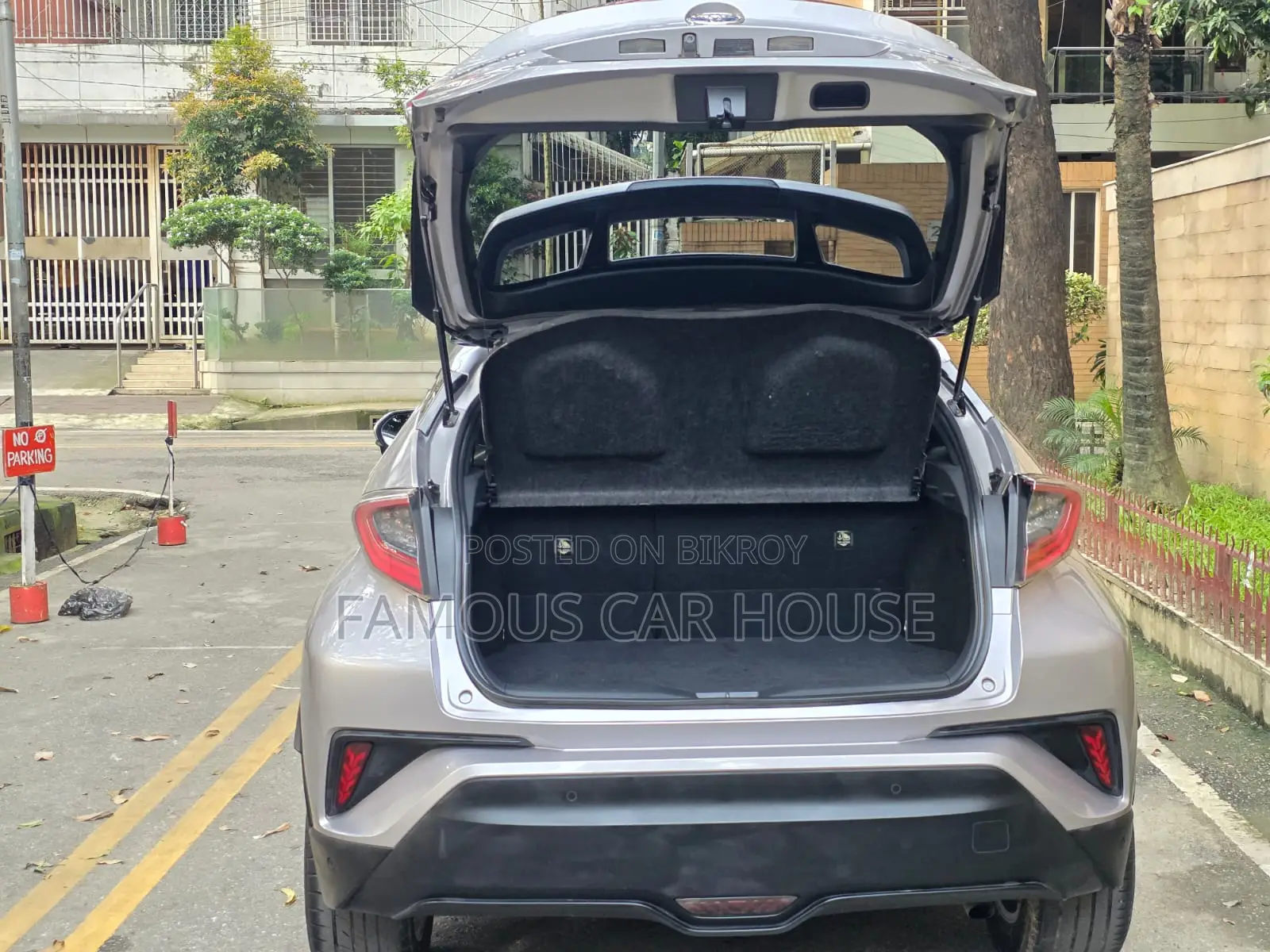 Toyota C-HR 2017 Gray