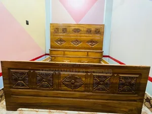 ফুল বক্স বেড