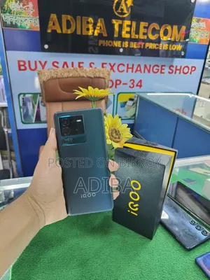 iQOO 128 GB Blue