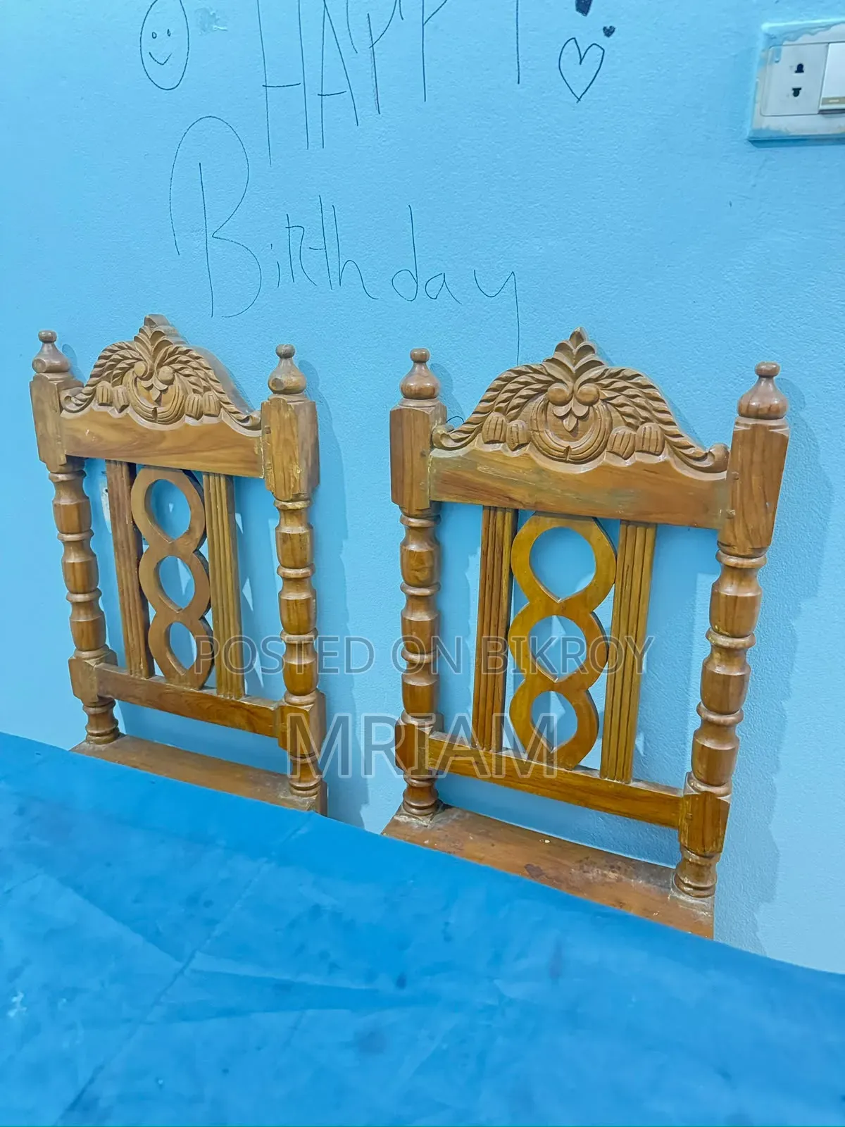 সেগুন এবং শিল কড়াই কাঠের গর্জিয়াস ডাইনিং টেবিল সেট