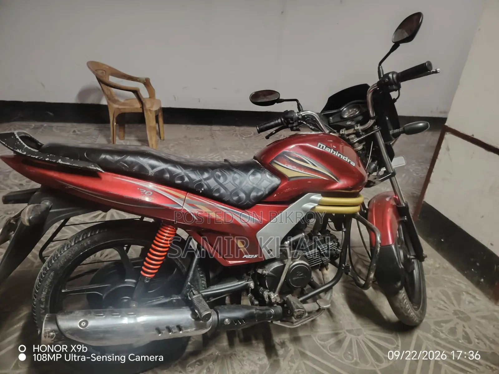 মাহিদ্রা সেঞ্চুরো ২০১৫ রেড