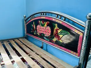 স্টিল এর খাট বিক্রি হবে একেবারে ফ্রেশ কন্ডিশন