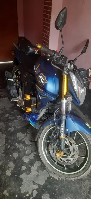 ইয়ামাহা এফজেডএস ভি২ ২০২৫ ব্লু