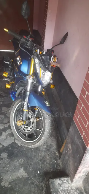 ইয়ামাহা এফজেডএস ভি২ ২০২৫ ব্লু