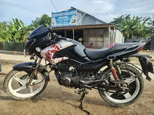 হিরো হাংক ১৫০ ২০১৫ কালো