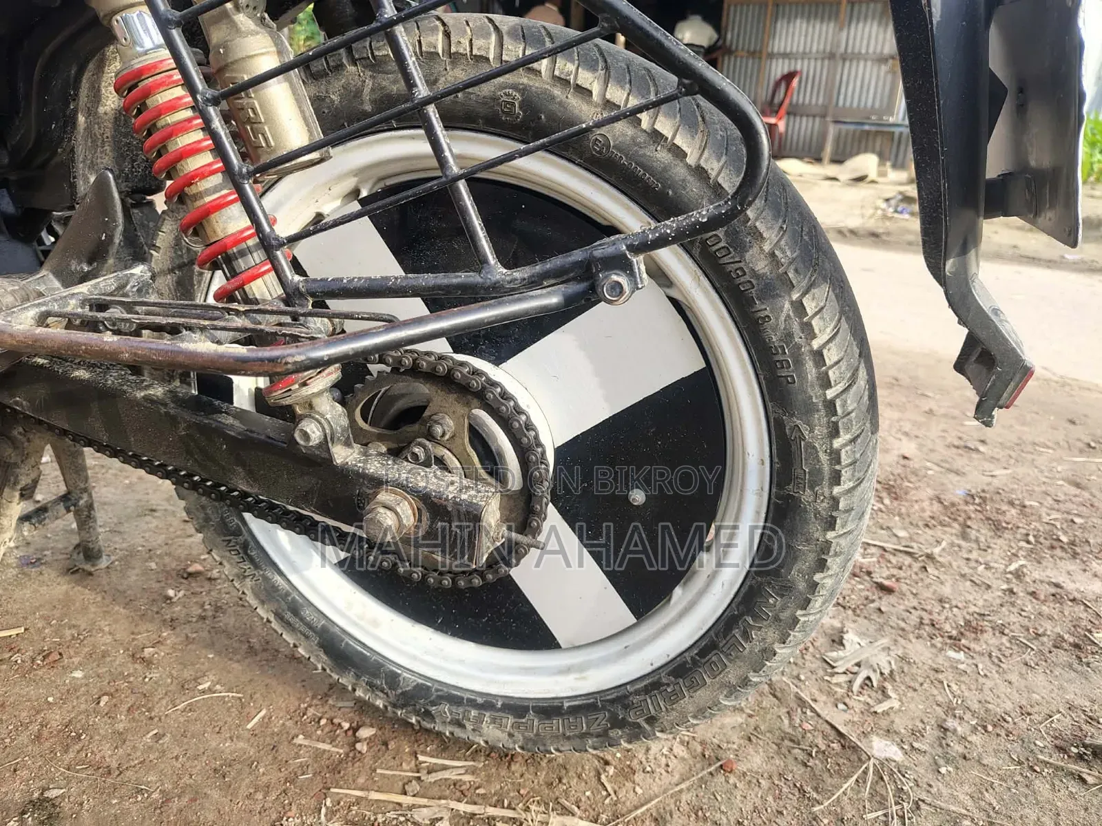 হিরো হাংক ১৫০ ২০১৫ কালো