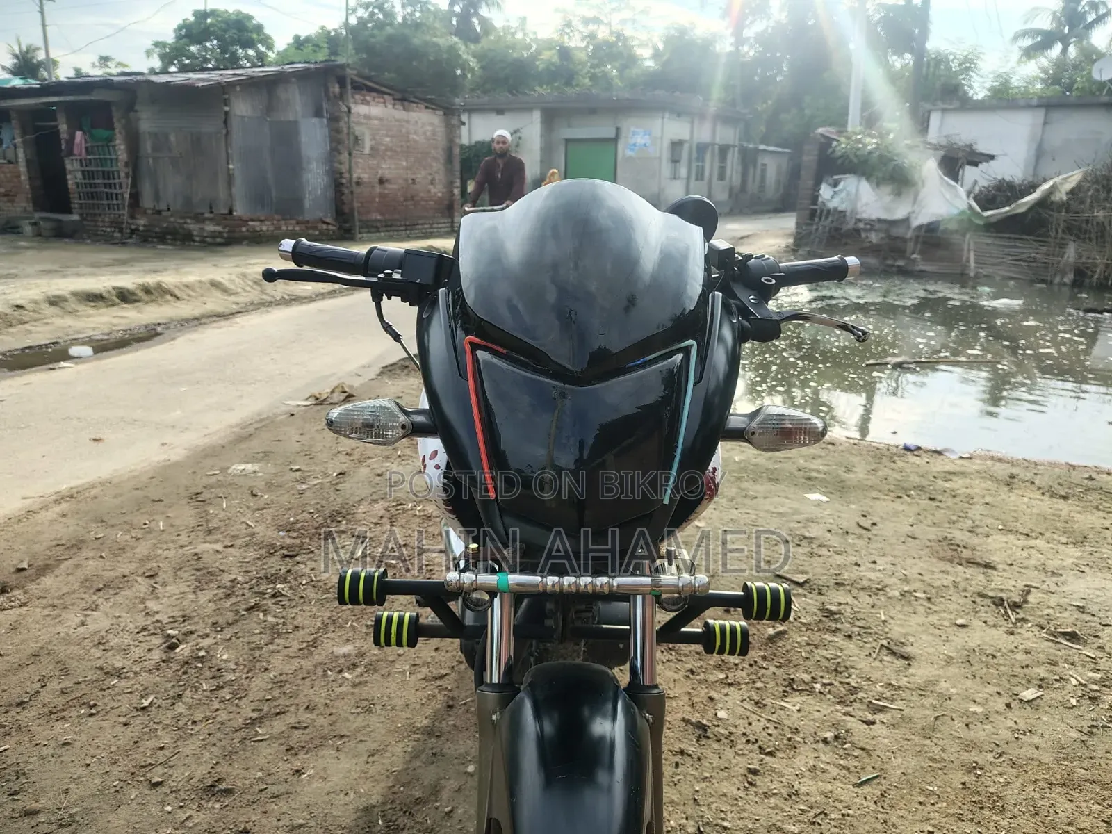 হিরো হাংক ১৫০ ২০১৫ কালো