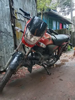 বাজাজ প্লাটিনা ১০০ ২০১০ লাল