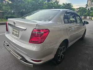 Toyota Axio 2016 Silver