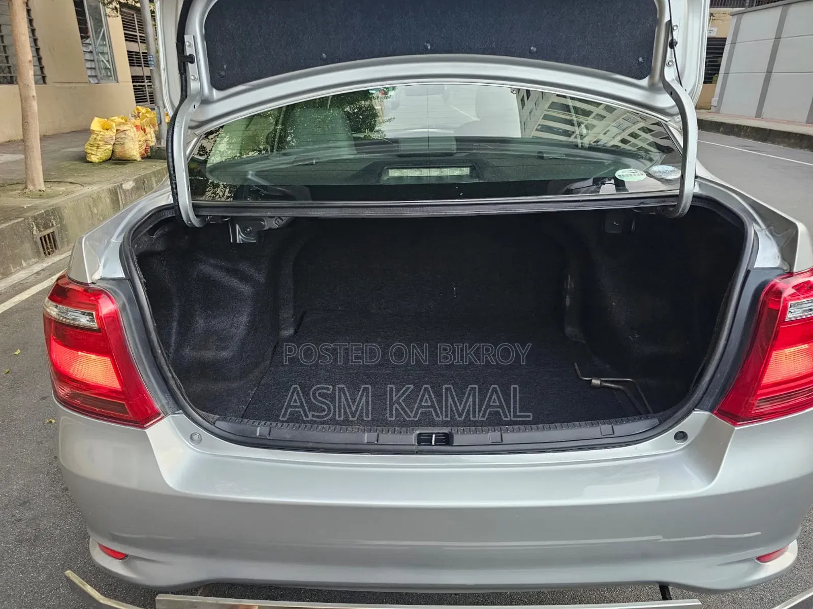 Toyota Axio 2016 Silver
