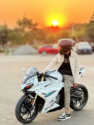 CFMoto 250SR 2025 White