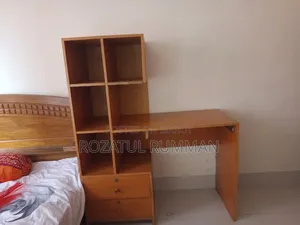 স্টাডি/কম্পিউটার টেবিল