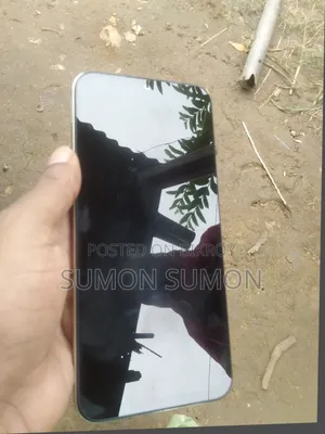 রিয়েলমি ৮ ৫জি ৬৪ জিবি গোল্ড