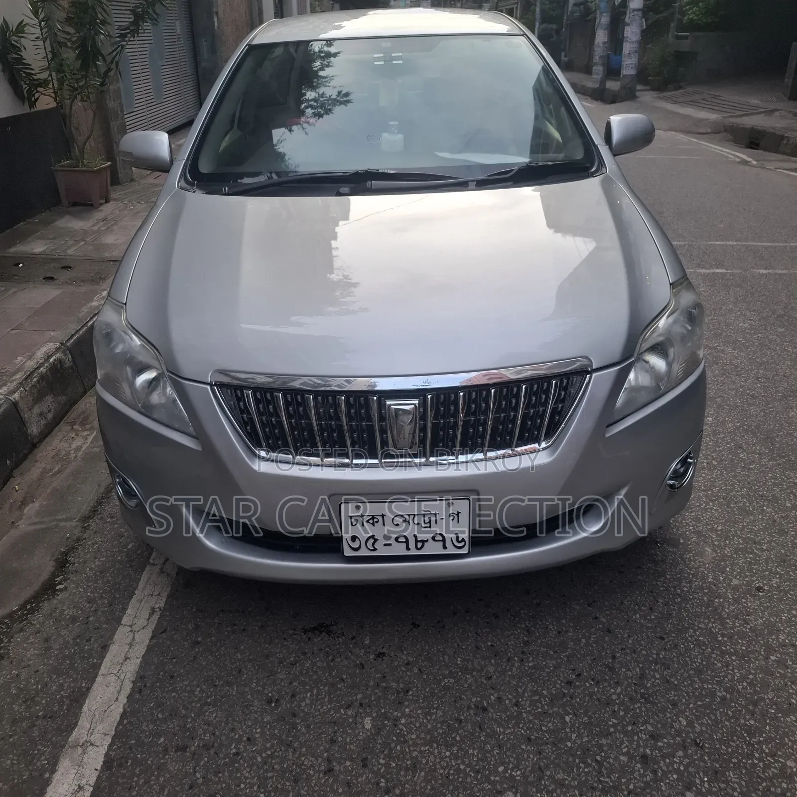Toyota Premio 2012 Silver