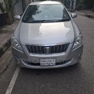 Toyota Premio 2012 Silver