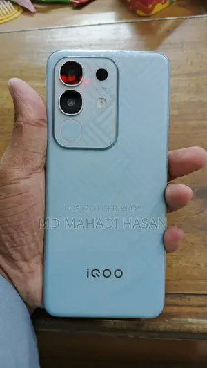 iQOO Z10x 128 GB Blue