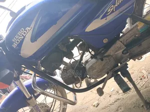 হিরো স্প্লেন্ডার প্লাস ২০১০ নীল