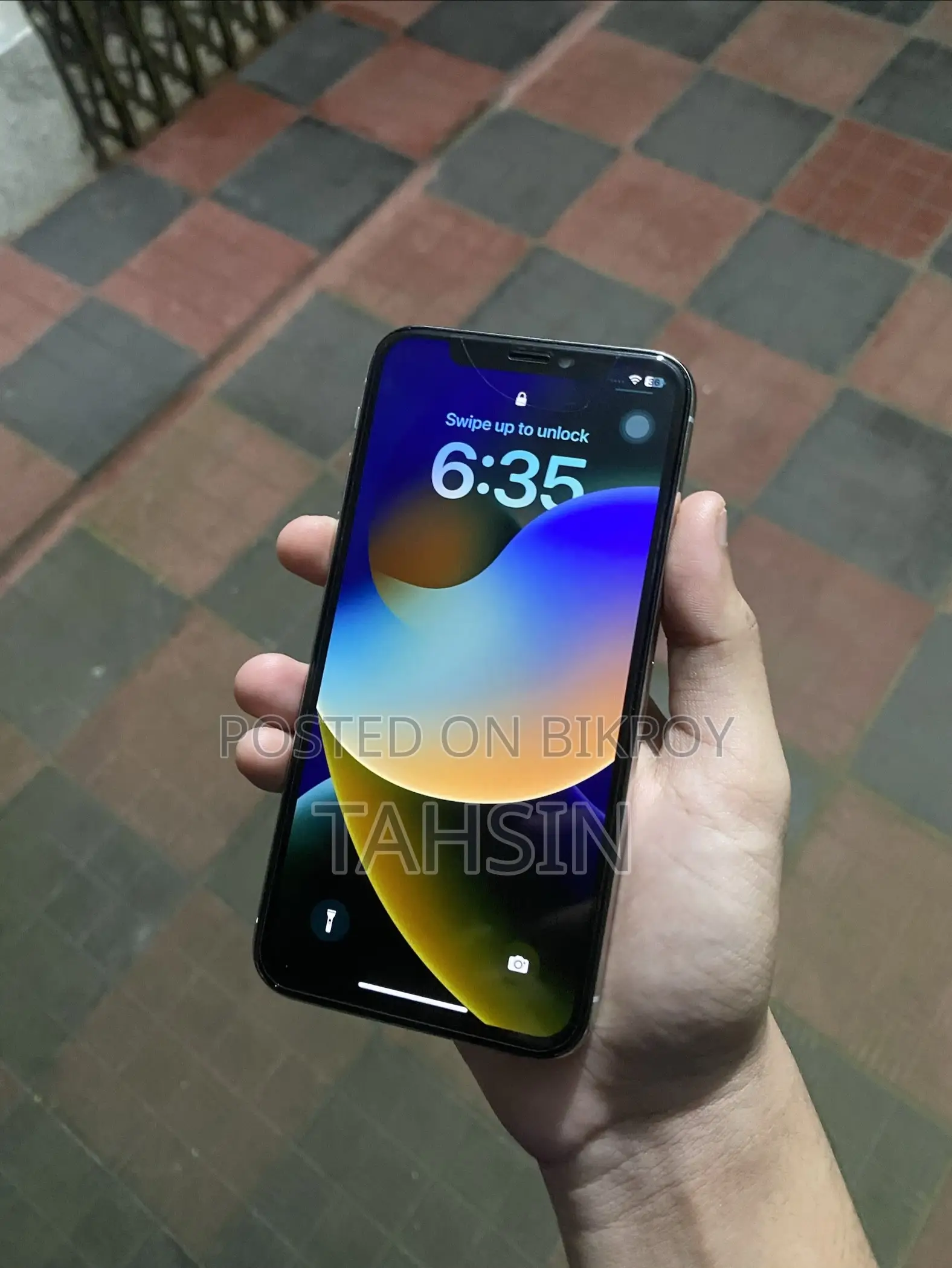 Apple iPhone X 64 GB White
