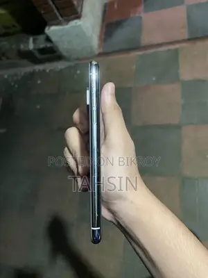 Apple iPhone X 64 GB White