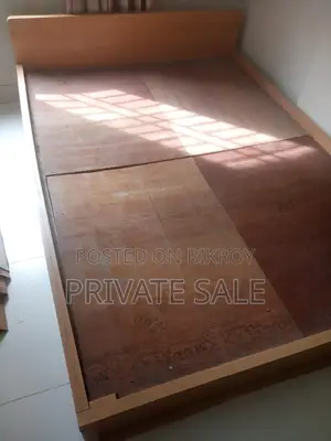 5 X 7 Feet Double Size Bed Urgent Sale