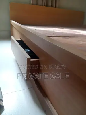 5 X 7 Feet Double Size Bed Urgent Sale