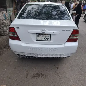 Toyota Corolla 2004 White