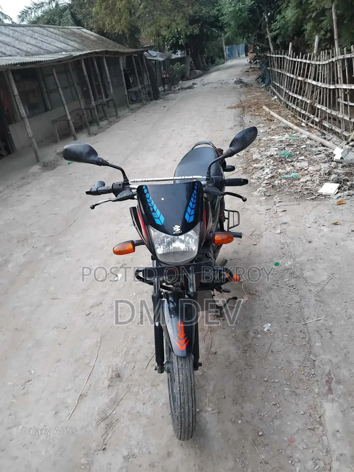 বাজাজ প্লাটিনা ১০০ ২০১৮ ব্ল্যাক