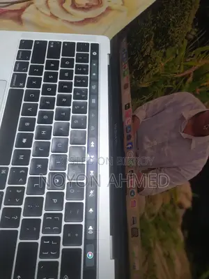 Laptop Apple MacBook Pro 2019 16GB Intel Core i7 HDD+SSD 256GB